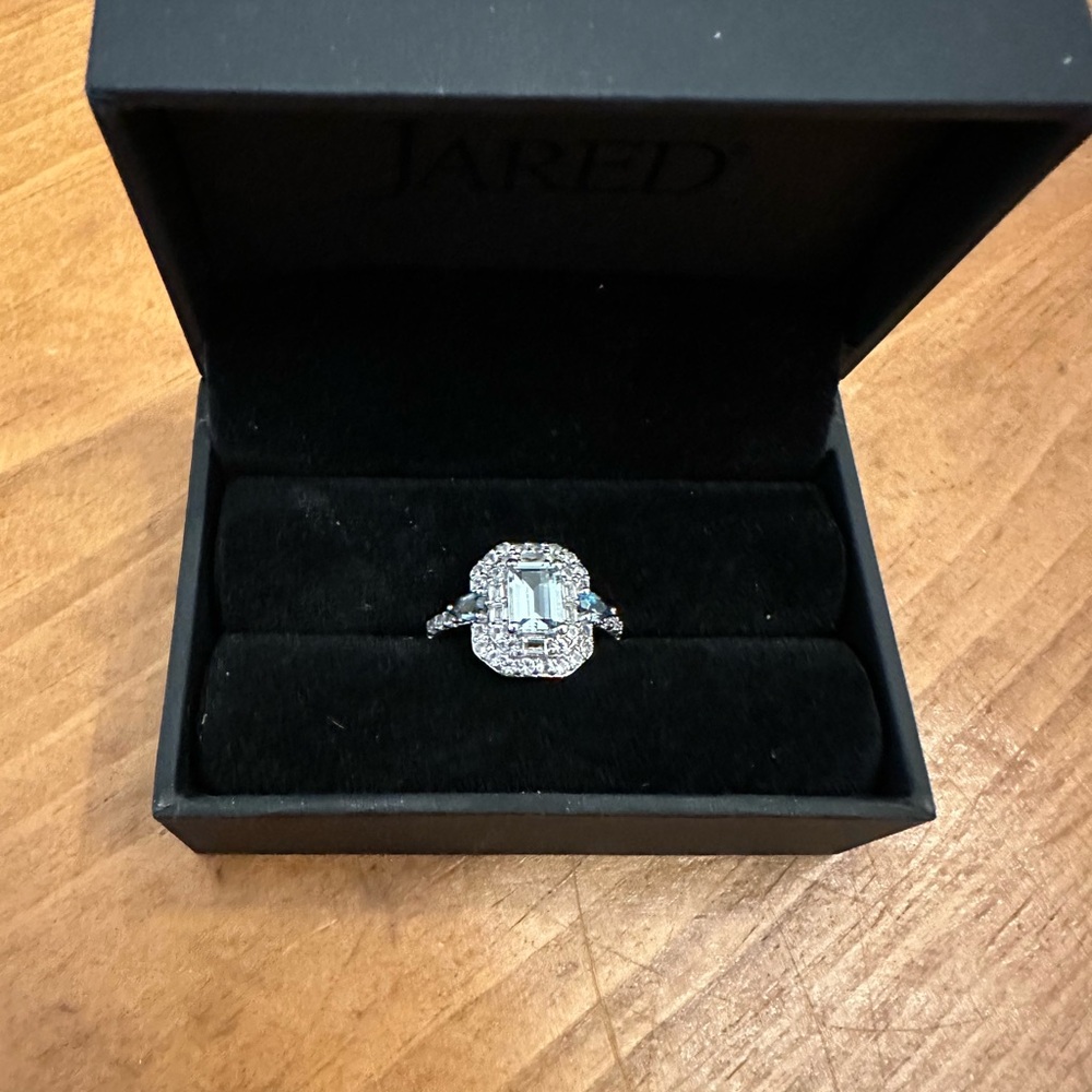 Sterling silver aquamarine and sapphire ring  from Jared jewelers size 7